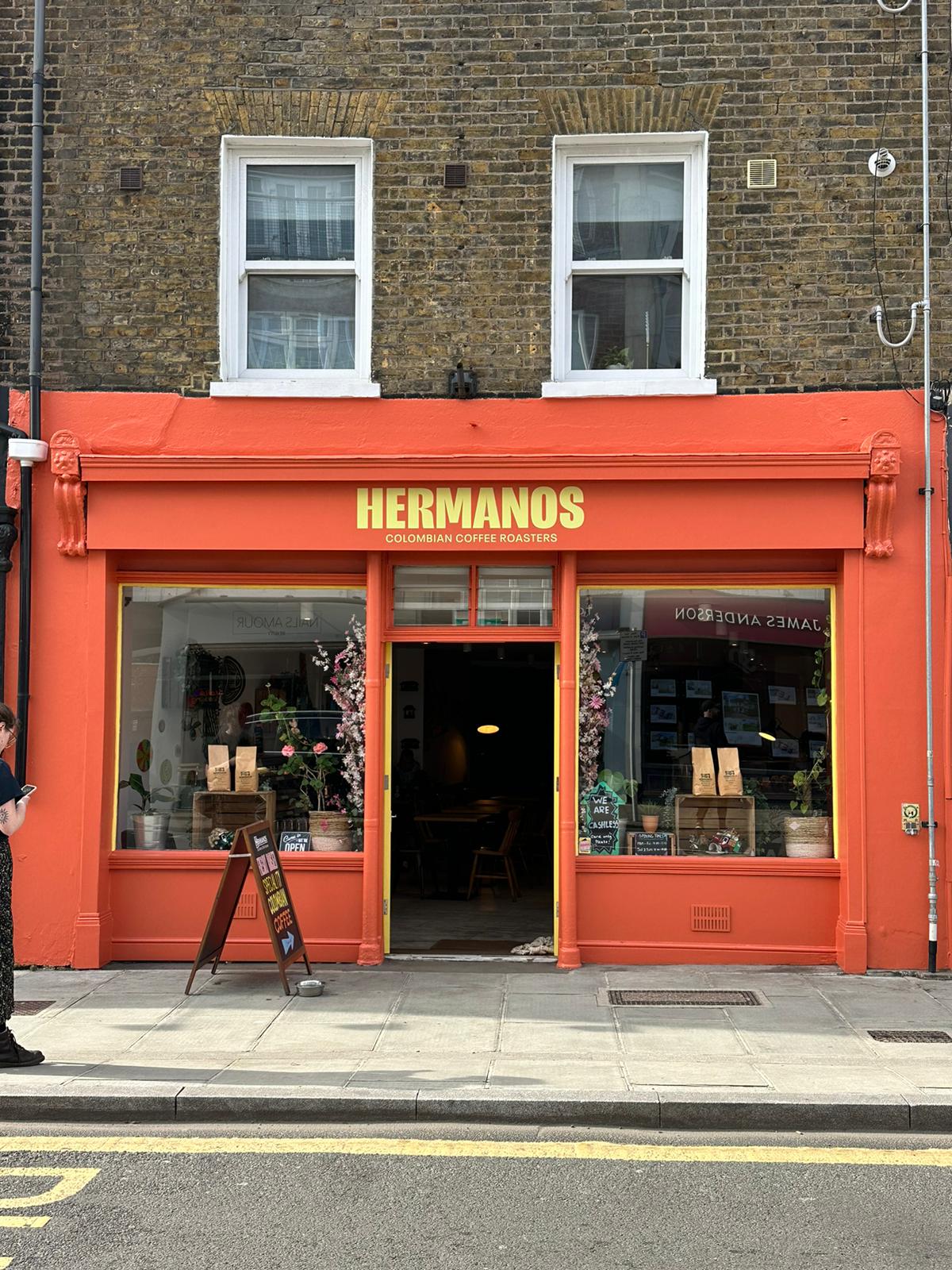 BARNES HIGH STREET